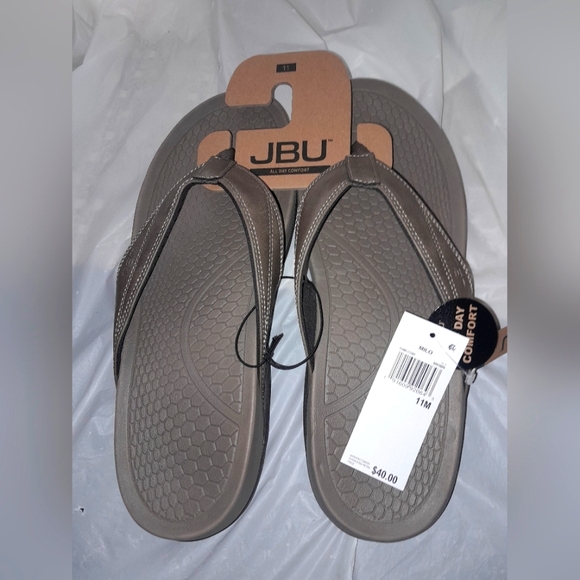 New Men's JBU Milo Comfort Slip On Thong Sandal In Brown NWT Size 11M - Picture 2 of 15